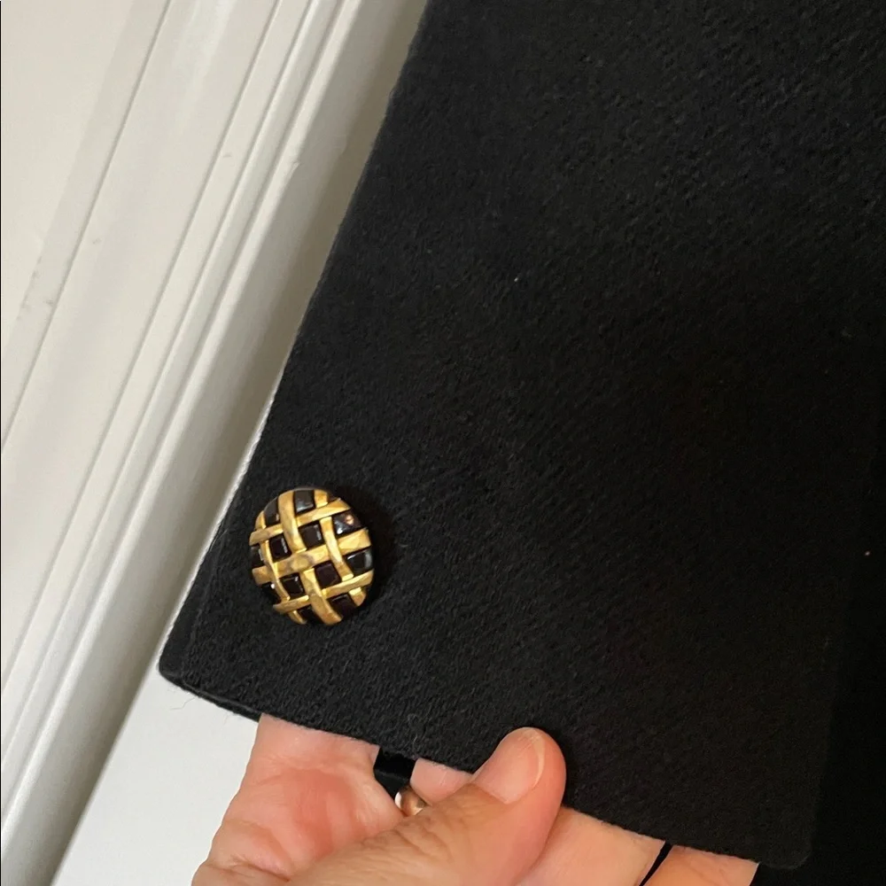VTG Oleg Cassini Black Blazer double breasted 12P 2 gold/black buttons to close